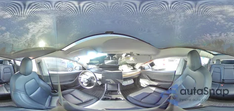 2020 Tesla Model Y z USA, uszkodzony, nr VIN 5YJYGDEE8LF032940